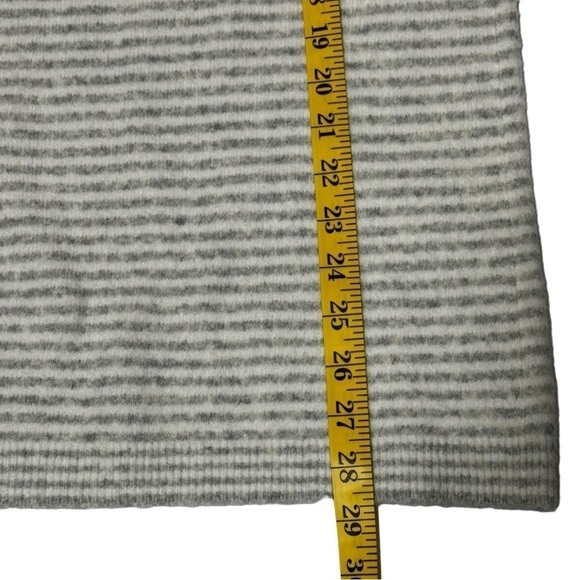 NWT J. Crew Striped Sweater Skirt in Soft Yarn Gray Ivory Size M - Picture 6 of 9